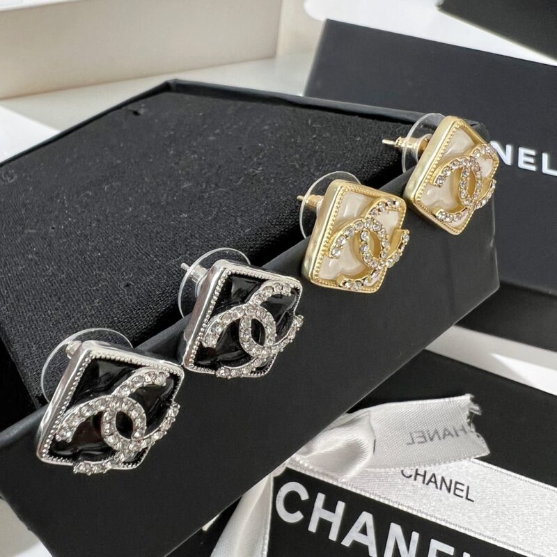 ☑️CHANEL香奈儿双c菱形耳钉耳环 - Image 12