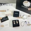 ☑️CHANEL香奈儿双c满钻耳钉耳环
