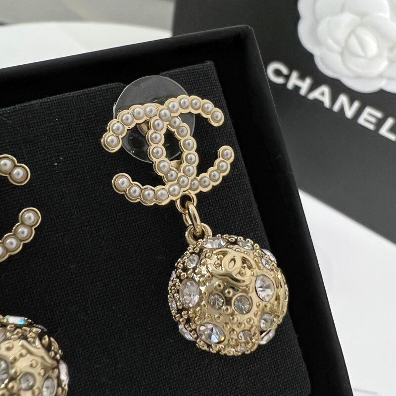 ☑️CHANEL香奈儿双c满钻耳钉耳环 - Image 8