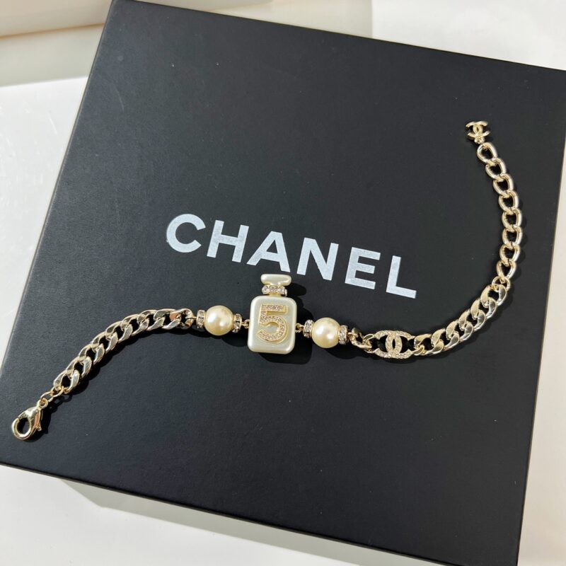 ☑️CHANEL香奈儿choker5字香水瓶手链 - Image 6