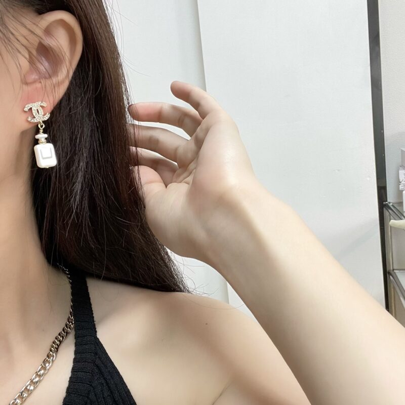 ☑️CHANEL香奈儿双c 香水瓶耳钉耳环 - Image 7