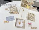 ☑️DIOR迪奥CD粉钻蜜蜂项链