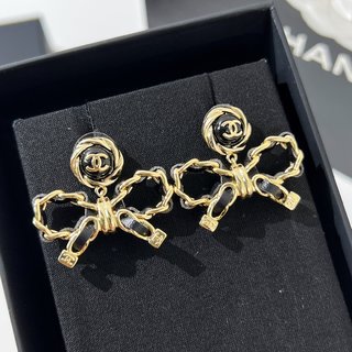 ☑️CHANEL香奈儿双c 黑皮绳蝴蝶结耳钉耳环