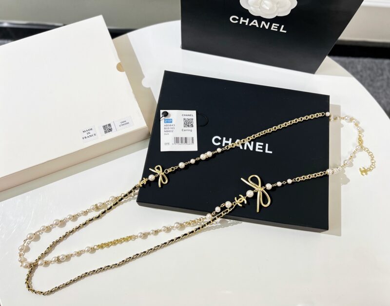☑️CHANEL香奈儿双c 黑皮绳蝴蝶结毛衣链项链 - Image 4