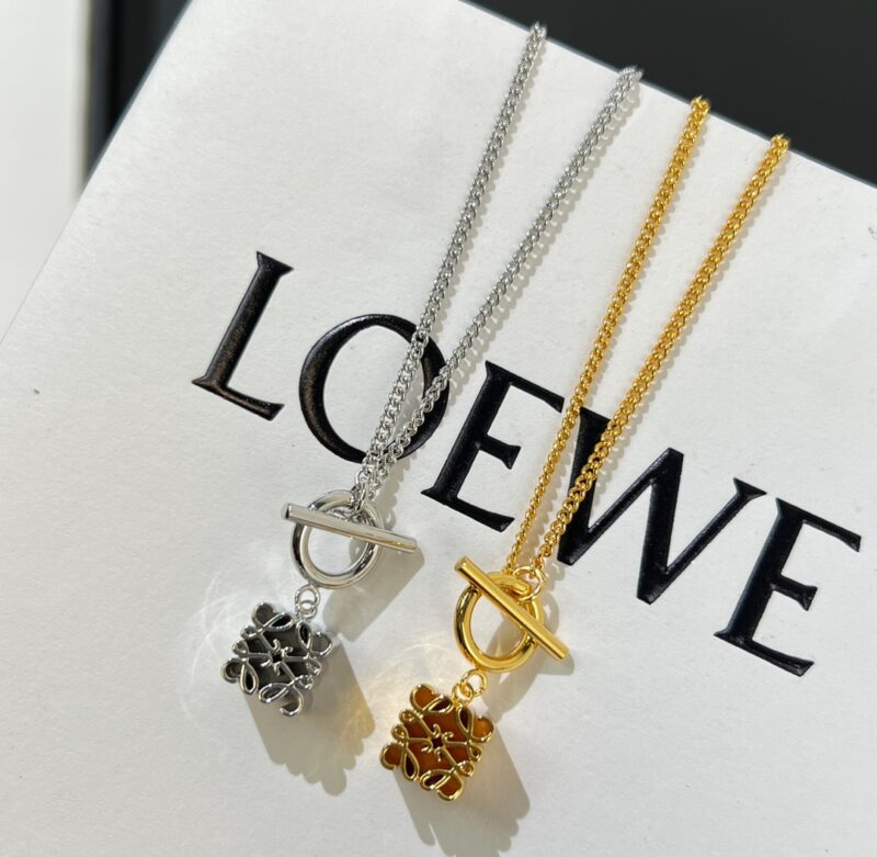 LOEWE罗意威月饼项链 - Image 8