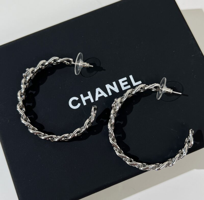 ☑️CHANEL香奈儿双c镂空耳钉耳环 - Image 8