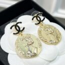 ☑️CHANEL香奈儿双c 金色人像耳钉耳环