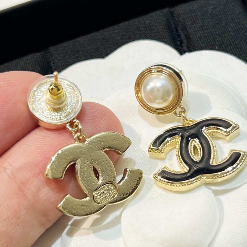 ☑️CHANEL香奈儿双c 珍珠珐琅滴油耳钉耳环 - Image 10