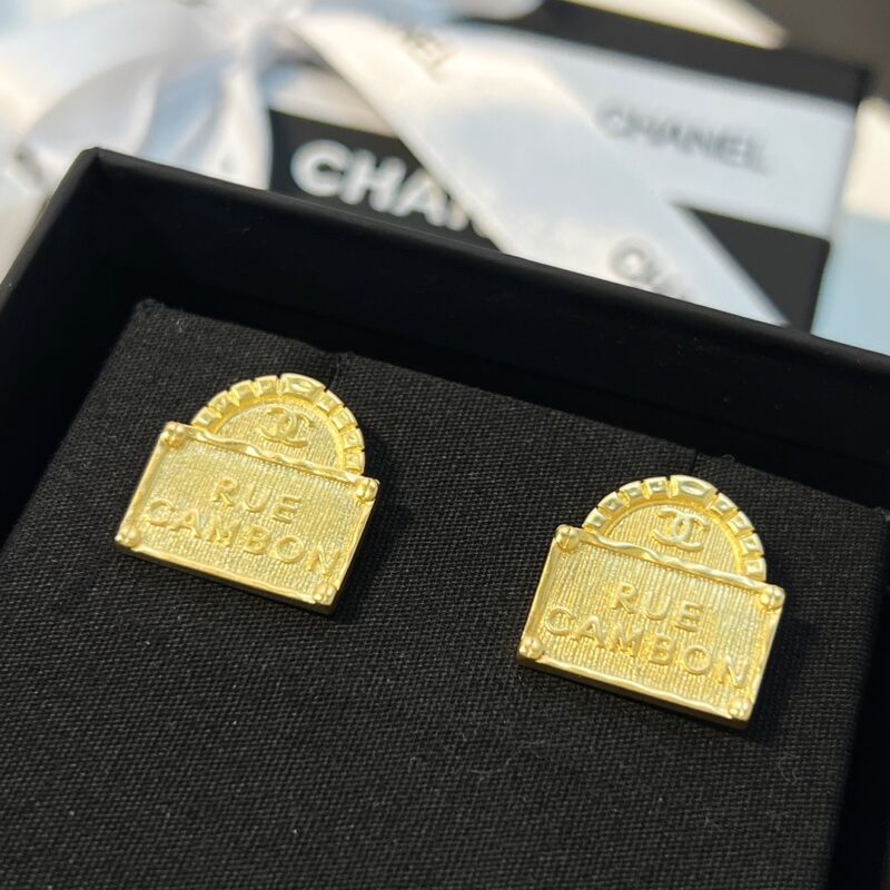 ☑️CHANEL香奈儿双c金色包包👜耳钉耳环 - Image 6