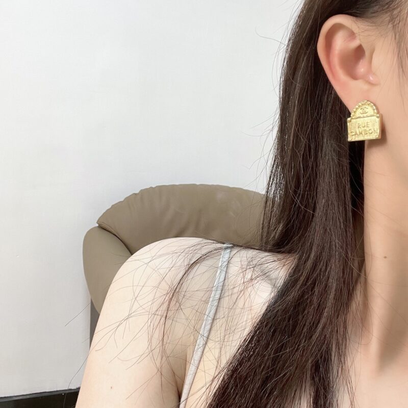 ☑️CHANEL香奈儿双c金色包包👜耳钉耳环 - Image 5