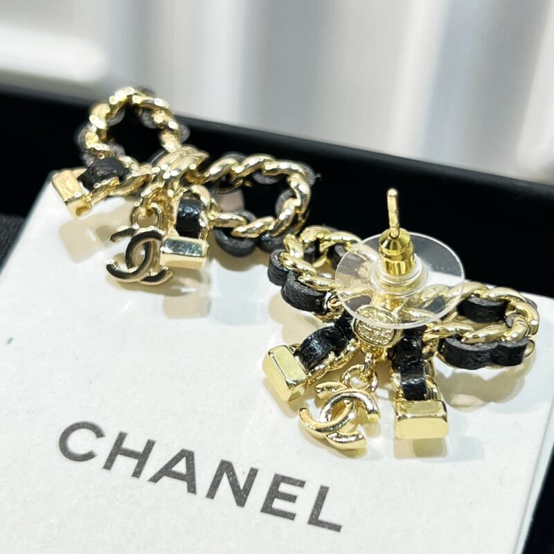 ☑️CHANEL香奈儿双c 黑皮绳蝴蝶结耳钉耳环 - Image 10