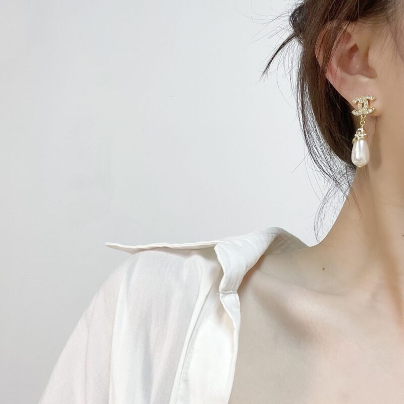 ☑️CHANEL香奈儿双c满钻珍珠耳钉耳环 - Image 5