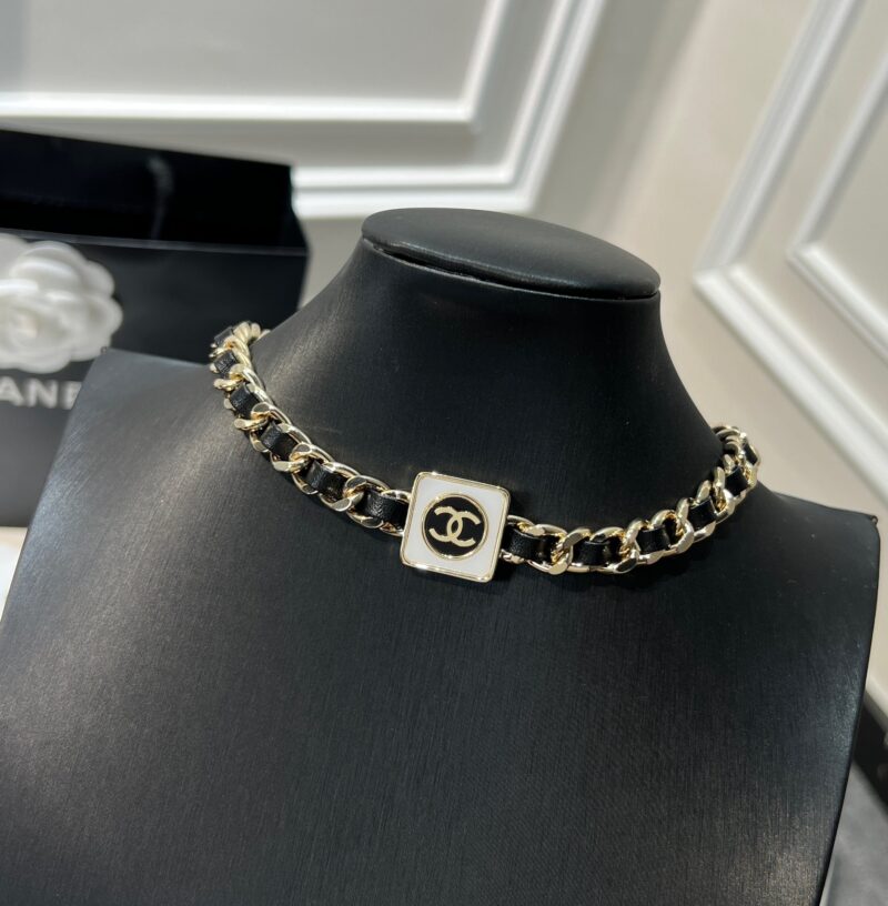 ☑️CHANEL香奈儿双c 方形黑皮绳项链颈链 - Image 6