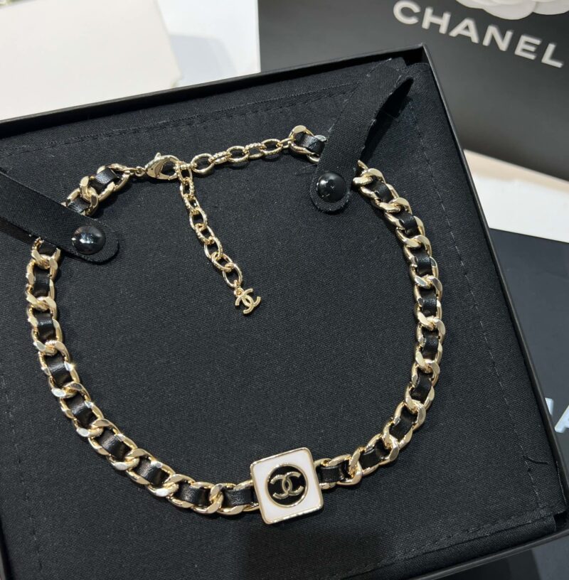 ☑️CHANEL香奈儿双c 方形黑皮绳项链颈链 - Image 3