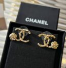 ☑️CHANEL香奈儿金色双c山茶花耳钉耳环