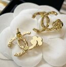 ☑️CHANEL香奈儿金色双c山茶花耳钉耳环