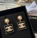 ☑️CHANEL香奈儿双c珍珠珐琅滴油耳钉耳环