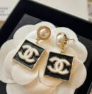☑️CHANEL香奈儿双c珍珠珐琅滴油耳钉耳环