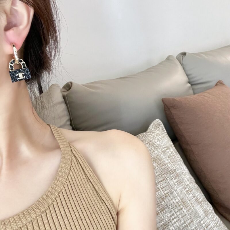 ☑️CHANEL香奈儿双c包包👜耳钉耳环 - Image 7