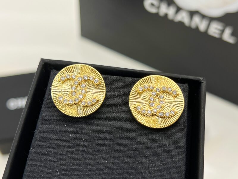 ☑️CHANEL香奈儿双c圆形耳钉耳环 - Image 3