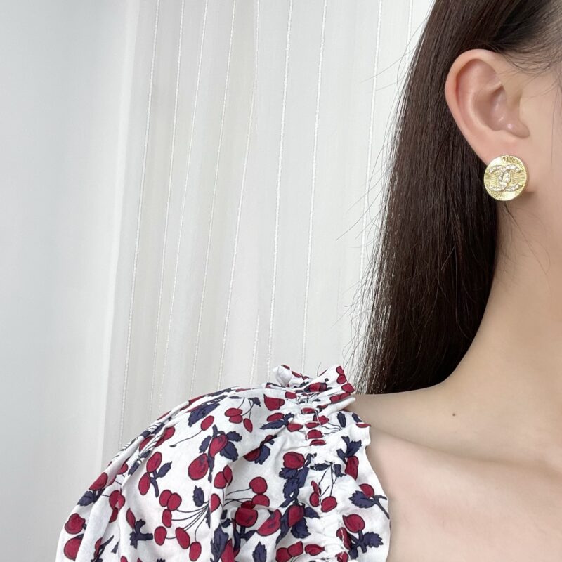 ☑️CHANEL香奈儿双c圆形耳钉耳环 - Image 5