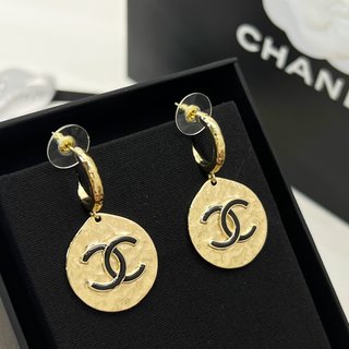 ☑️CHANEL香奈儿双c圆形耳钉耳环