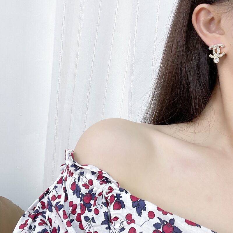 ☑️CHANEL香奈儿双c单钻耳钉耳环 - Image 5