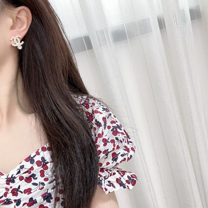 ☑️CHANEL香奈儿双c单钻耳钉耳环 - Image 7
