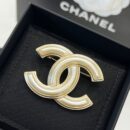 ☑️CHANEL香奈儿双c亚克力胸针