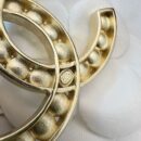 ☑️CHANEL香奈儿双c 金色满钻胸针