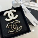 ☑️CHANEL香奈儿双c 珐琅滴油黑白胸针