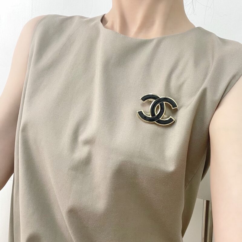 ☑️CHANEL香奈儿双c 珐琅滴油黑白胸针 - Image 9