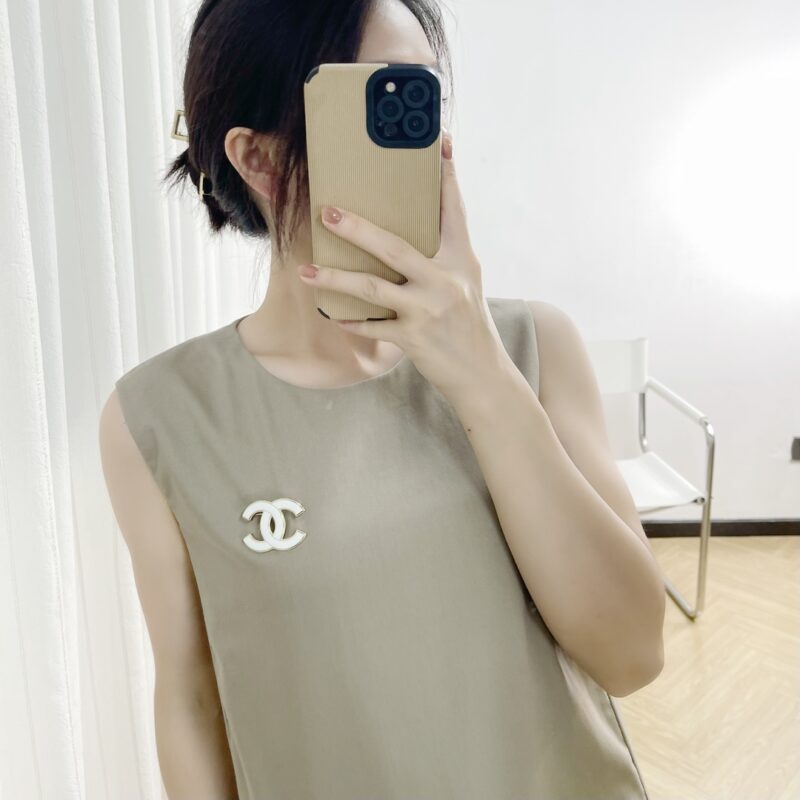 ☑️CHANEL香奈儿双c 珐琅滴油黑白胸针 - Image 7