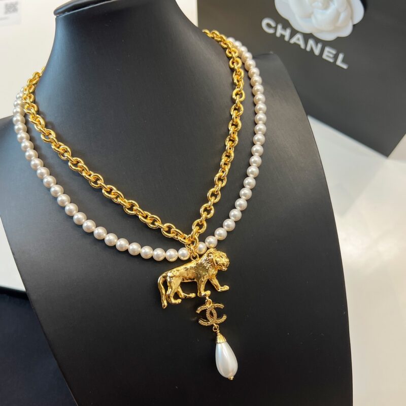 ☑️CHANEL香奈儿双c珍珠狮子🦁项链 - Image 4