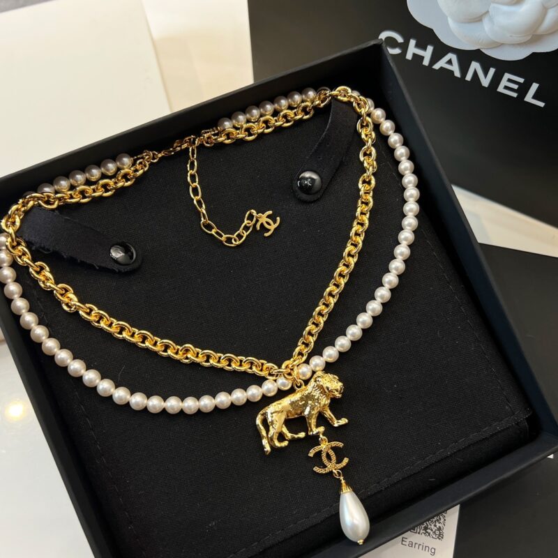 ☑️CHANEL香奈儿双c珍珠狮子🦁项链 - Image 3