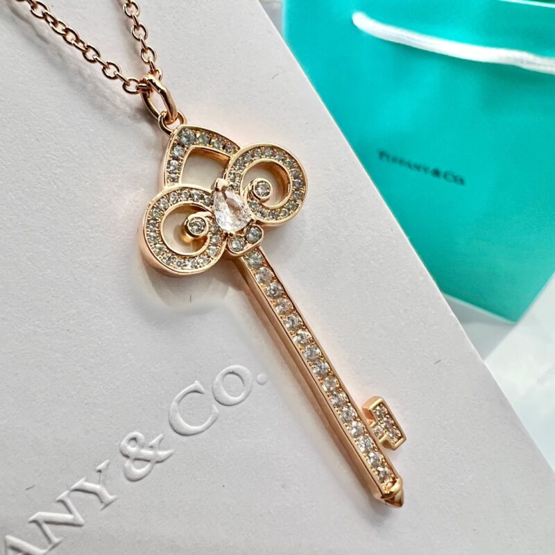 TIFFANY& CO.蒂芙尼Fleur de Lis 白贝钥匙吊坠项链 - Image 6