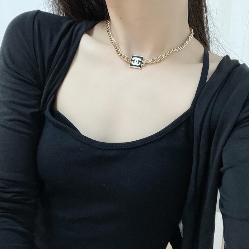 ☑️CHANEL香奈儿双c方形滴油项链 - Image 5