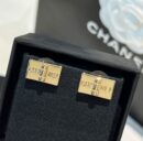 ☑️CHANEL香奈儿方形金色耳钉耳环