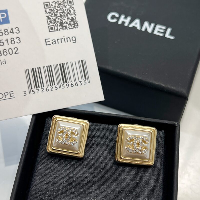 ☑️CHANEL香奈儿双c方形耳钉耳环 - Image 6