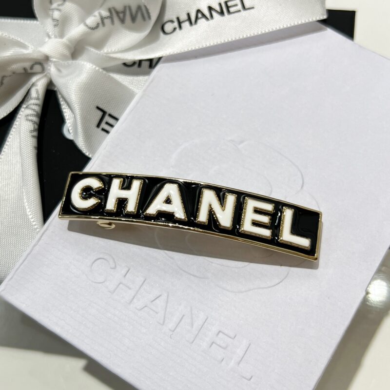☑️CHANEL香奈儿黑色滴油字母发夹发卡 - Image 9