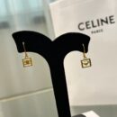 Celine赛琳金色凯旋门桃心耳钉