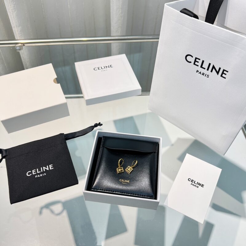 Celine赛琳金色凯旋门桃心耳钉 - Image 3