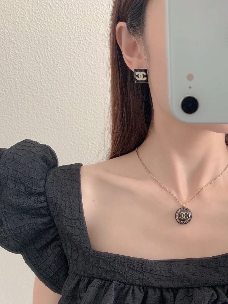 ☑️CHANEL香奈儿圆形项链 - Image 5