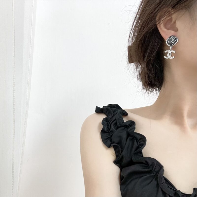 ☑️CHANEL香奈儿c2菱形双c耳钉耳环 - Image 5