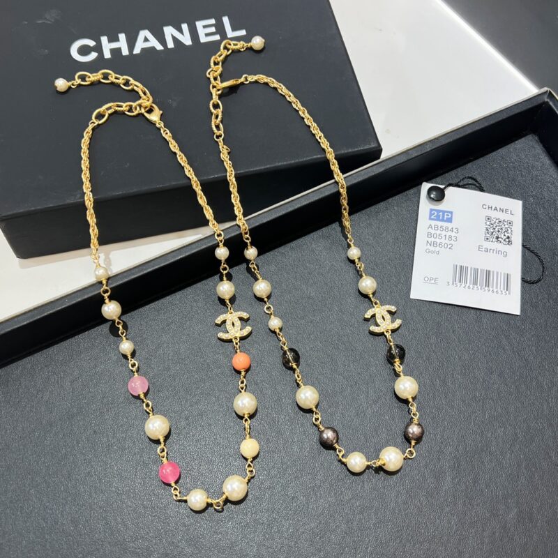 ☑️CHANEL香奈儿双c彩色珍珠项链 - Image 6
