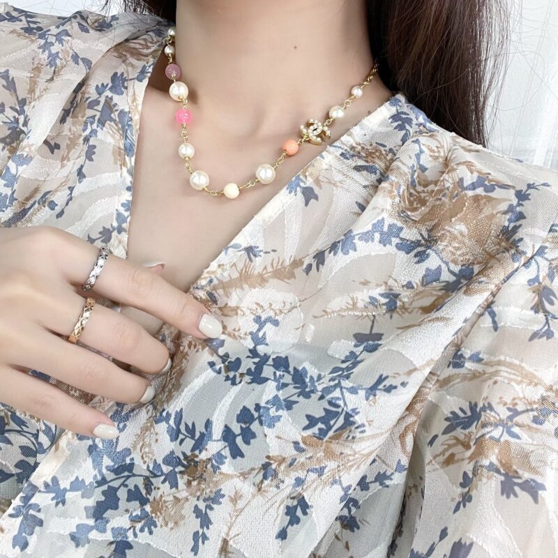 ☑️CHANEL香奈儿双c彩色珍珠项链 - Image 9