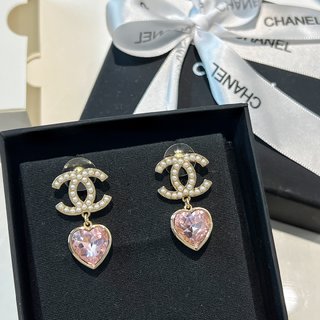 ☑️CHANEL香奈儿金色双c粉桃心耳钉耳环