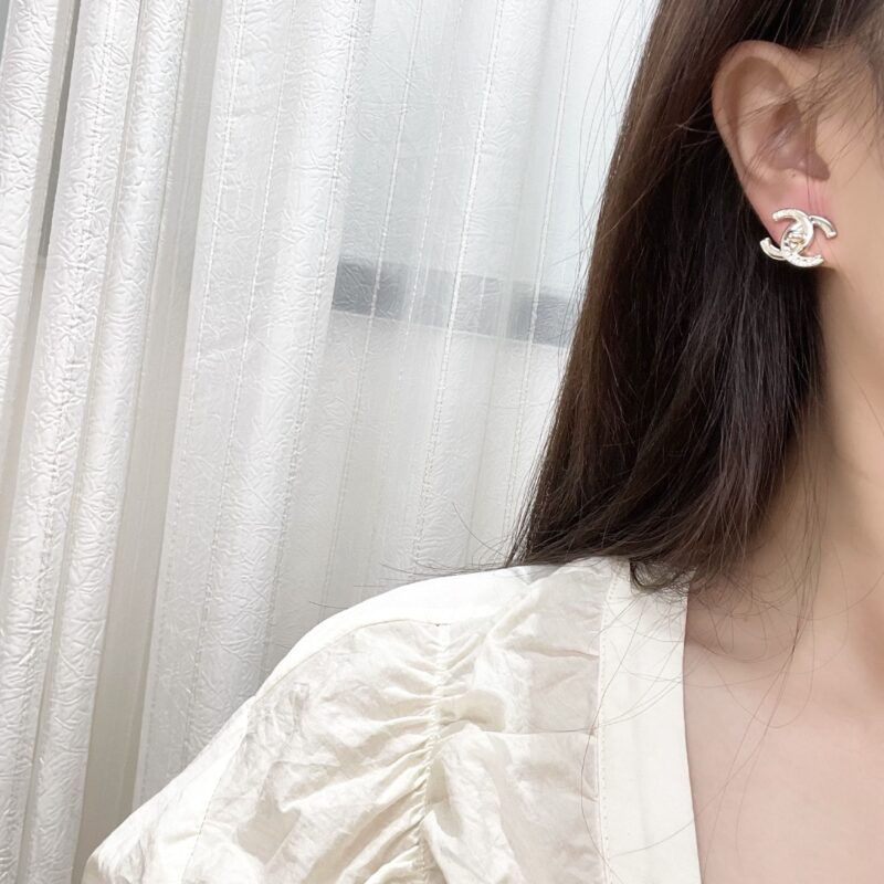 ☑️CHANEL香奈儿C1金色双c耳钉耳环 - Image 5