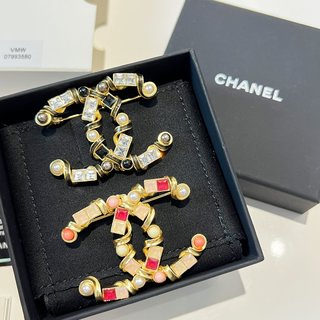 ☑️CHANEL香奈儿双c方钻粉珍珠胸针