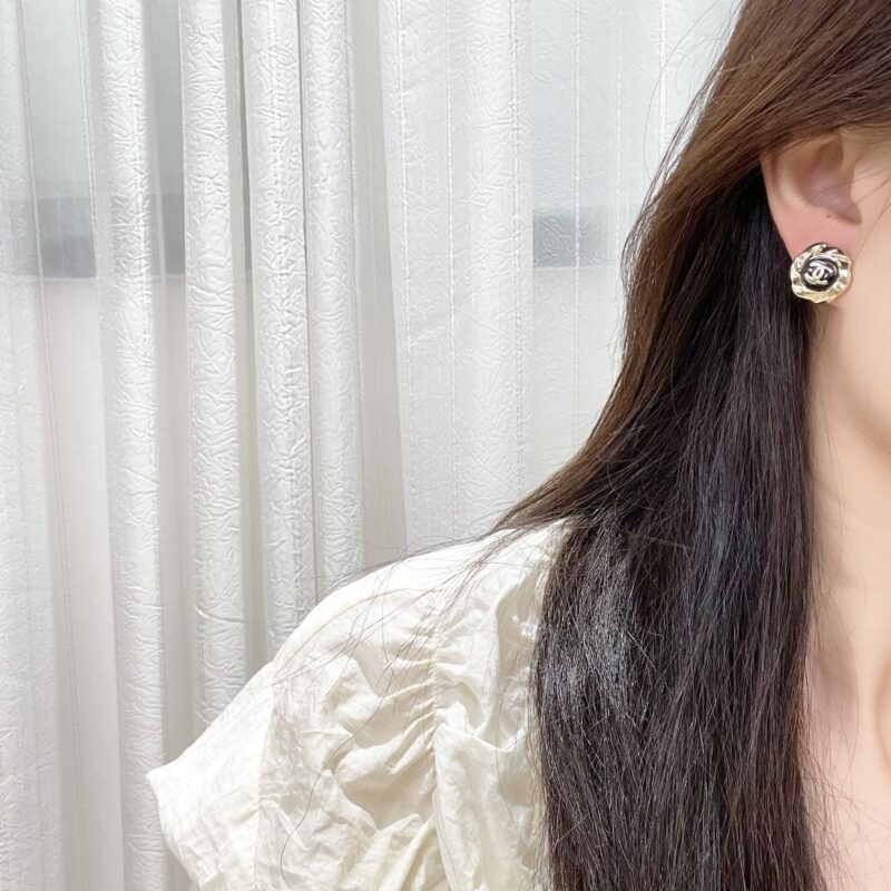 ☑️CHANEL香奈儿双c 黑色耳钉耳环 - Image 5